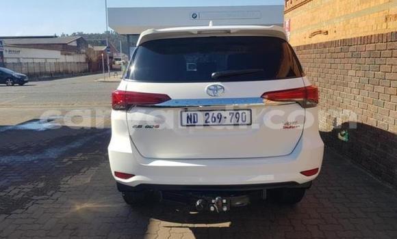 Buy Used Toyota Fortuner White Car in Lusaka in Zambia Buy Used Toyota Fortuner White Car in Lusaka in Zambia