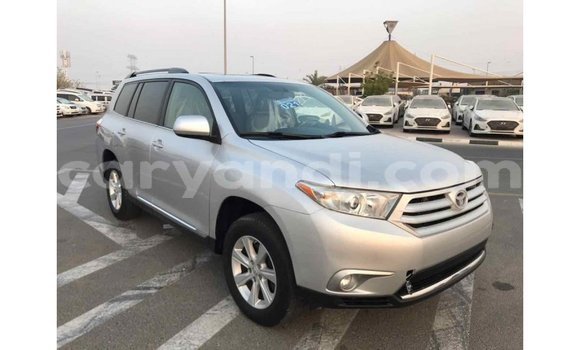 Tenga Imported Toyota Highlander Zvimwe Mota in Import - Dubai in Zambia Tenga Imported Toyota Highlander Zvimwe Mota in Import - Dubai in Zambia