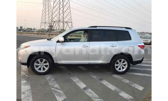 Tenga Imported Toyota Highlander Zvimwe Mota in Import - Dubai in Zambia Tenga Imported Toyota Highlander Zvimwe Mota in Import - Dubai in Zambia