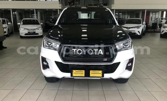 Buy Used Toyota Hilux White Car in Lusaka in Zambia Buy Used Toyota Hilux White Car in Lusaka in Zambia
