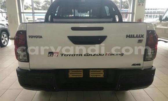 Buy Used Toyota Hilux White Car in Lusaka in Zambia Buy Used Toyota Hilux White Car in Lusaka in Zambia