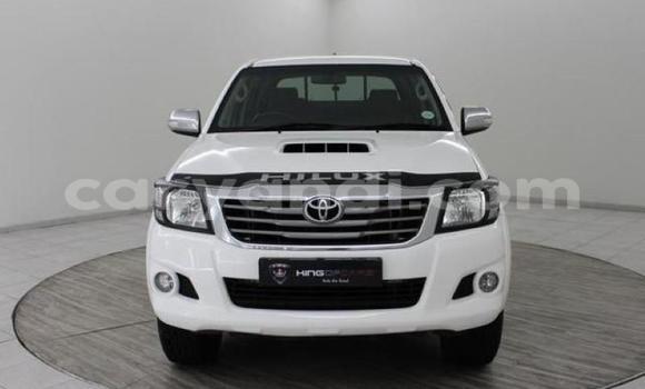 Tenga Tsaru Toyota Hilux Zvimwe Mota in Lusaka in Zambia Tenga Tsaru Toyota Hilux Zvimwe Mota in Lusaka in Zambia