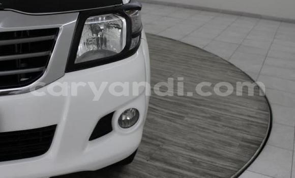 Tenga Tsaru Toyota Hilux Zvimwe Mota in Lusaka in Zambia Tenga Tsaru Toyota Hilux Zvimwe Mota in Lusaka in Zambia