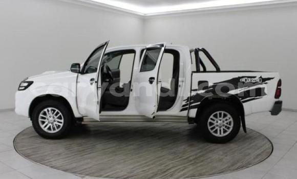 Tenga Tsaru Toyota Hilux Zvimwe Mota in Lusaka in Zambia Tenga Tsaru Toyota Hilux Zvimwe Mota in Lusaka in Zambia