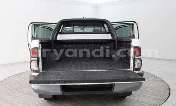 Tenga Tsaru Toyota Hilux Zvimwe Mota in Lusaka in Zambia Tenga Tsaru Toyota Hilux Zvimwe Mota in Lusaka in Zambia