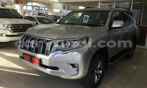 Acheter Occasion Voiture Toyota Land Cruiser Prado Gris à Lusaka, Zambie Acheter Occasion Voiture Toyota Land Cruiser Prado Gris à Lusaka, Zambie