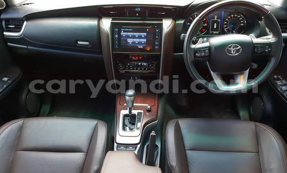 Acheter Occasion Voiture Toyota Fortuner Blanc à Lusaka, Zambie Acheter Occasion Voiture Toyota Fortuner Blanc à Lusaka, Zambie