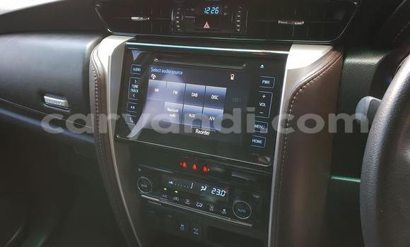 Acheter Occasion Voiture Toyota Fortuner Blanc à Lusaka, Zambie Acheter Occasion Voiture Toyota Fortuner Blanc à Lusaka, Zambie