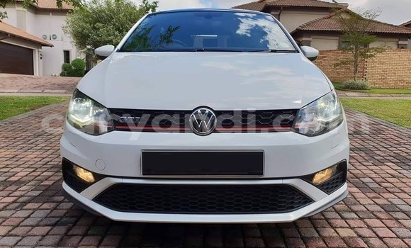 Acheter Occasion Voiture Volkswagen Polo GTI Blanc à Lusaka, Zambie Acheter Occasion Voiture Volkswagen Polo GTI Blanc à Lusaka, Zambie
