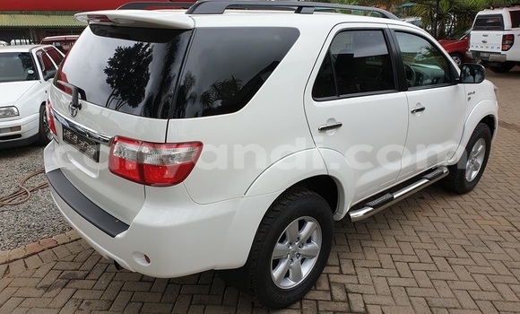 Buy Used Toyota Fortuner White Car in Lusaka in Zambia Buy Used Toyota Fortuner White Car in Lusaka in Zambia