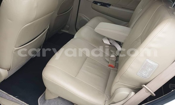 Acheter Occasion Voiture Toyota Fortuner Blanc à Livingstone, Zambie Acheter Occasion Voiture Toyota Fortuner Blanc à Livingstone, Zambie