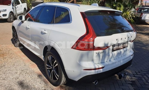 Acheter Occasion Voiture Volvo XC60 Blanc à Lusaka, Zambie Acheter Occasion Voiture Volvo XC60 Blanc à Lusaka, Zambie