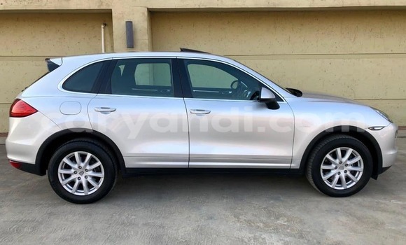 Acheter Occasion Voiture Porsche Cayenne Gris à Lusaka, Zambie Acheter Occasion Voiture Porsche Cayenne Gris à Lusaka, Zambie