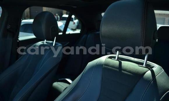 Acheter Occasion Voiture Mercedes‒Benz E–Class Blanc à Lusaka, Zambie Acheter Occasion Voiture Mercedes‒Benz E–Class Blanc à Lusaka, Zambie