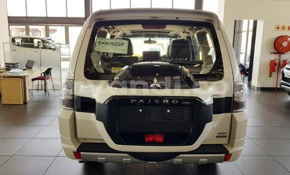 Acheter Occasion Voiture Mitsubishi Pajero Autre à Chingola, Zambie Acheter Occasion Voiture Mitsubishi Pajero Autre à Chingola, Zambie