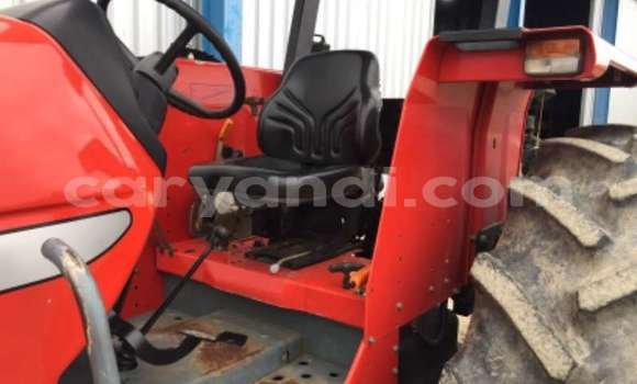 Nunua Ilio tumika Caterpillar 120 Nyingine Lori ndani ya Chingola nchini Zambia Nunua Ilio tumika Caterpillar 120 Nyingine Lori ndani ya Chingola nchini Zambia