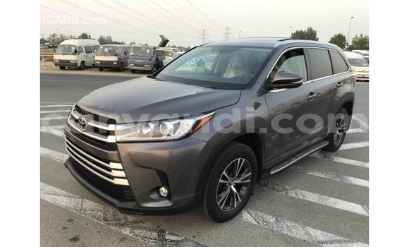 Tenga Imported Toyota Highlander Zvimwe Mota in Import - Dubai in Zambia Tenga Imported Toyota Highlander Zvimwe Mota in Import - Dubai in Zambia
