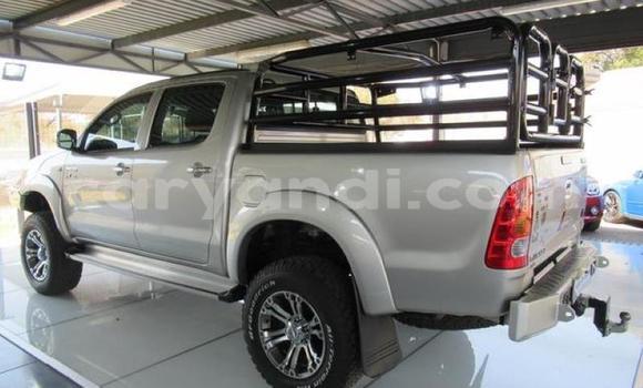 Acheter Occasion Voiture Toyota Hilux Gris à Lusaka, Zambie Acheter Occasion Voiture Toyota Hilux Gris à Lusaka, Zambie