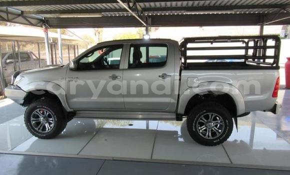 Acheter Occasion Voiture Toyota Hilux Gris à Lusaka, Zambie Acheter Occasion Voiture Toyota Hilux Gris à Lusaka, Zambie