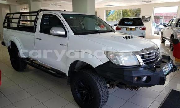 Tenga Tsaru Toyota Hilux Chena Mota in Lusaka in Zambia Tenga Tsaru Toyota Hilux Chena Mota in Lusaka in Zambia