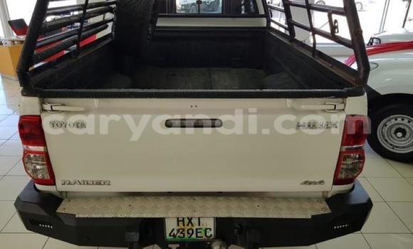 Tenga Tsaru Toyota Hilux Chena Mota in Lusaka in Zambia Tenga Tsaru Toyota Hilux Chena Mota in Lusaka in Zambia