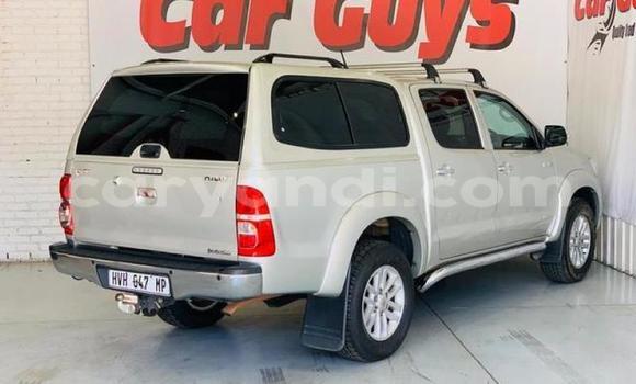 Acheter Occasion Voiture Toyota Hilux Gris à Lusaka, Zambie Acheter Occasion Voiture Toyota Hilux Gris à Lusaka, Zambie