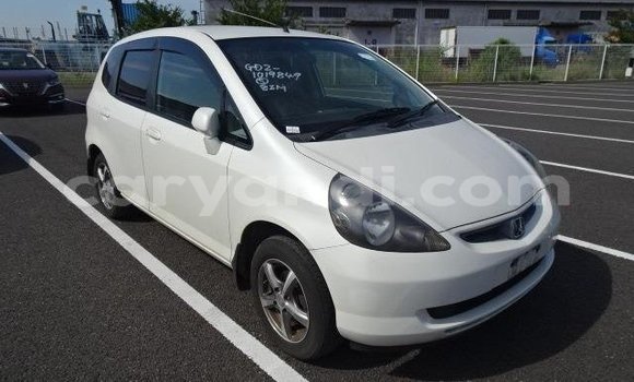 Acheter Import Voiture Honda FIT Blanc à Lusaka, Zambie Acheter Import Voiture Honda FIT Blanc à Lusaka, Zambie