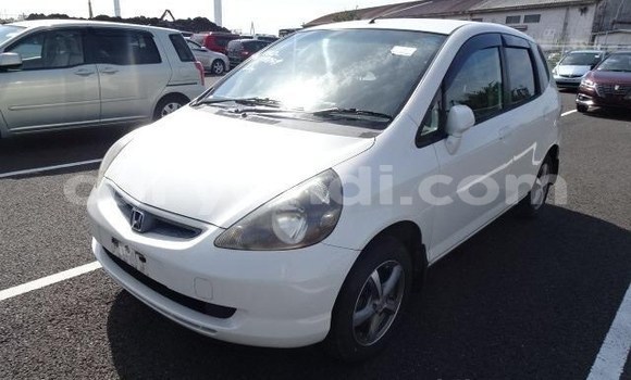 Acheter Import Voiture Honda FIT Blanc à Lusaka, Zambie Acheter Import Voiture Honda FIT Blanc à Lusaka, Zambie