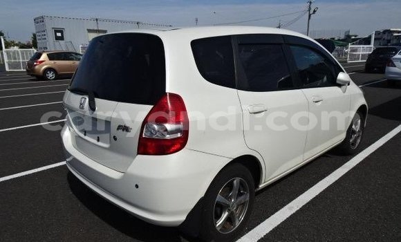 Acheter Import Voiture Honda FIT Blanc à Lusaka, Zambie Acheter Import Voiture Honda FIT Blanc à Lusaka, Zambie