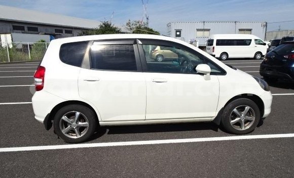 Acheter Import Voiture Honda FIT Blanc à Lusaka, Zambie Acheter Import Voiture Honda FIT Blanc à Lusaka, Zambie