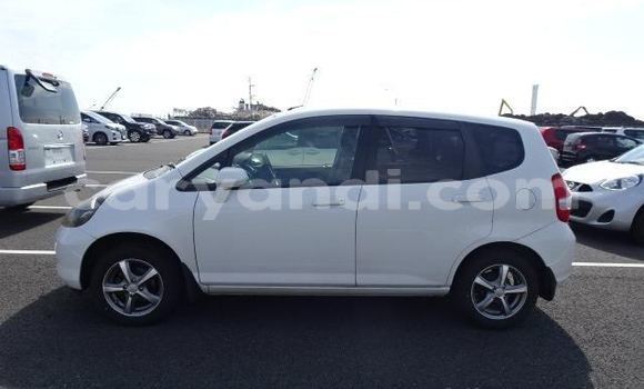 Acheter Import Voiture Honda FIT Blanc à Lusaka, Zambie Acheter Import Voiture Honda FIT Blanc à Lusaka, Zambie