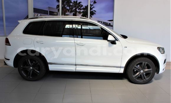 Tenga Tsaru Volkswagen Touareg Chena Mota in Livingstone in Zambia Tenga Tsaru Volkswagen Touareg Chena Mota in Livingstone in Zambia