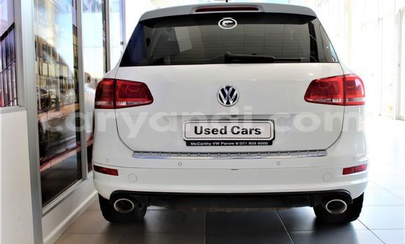 Tenga Tsaru Volkswagen Touareg Chena Mota in Livingstone in Zambia Tenga Tsaru Volkswagen Touareg Chena Mota in Livingstone in Zambia