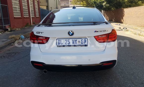 Tenga Tsaru BMW 3–Series Chena Mota in Livingstone in Zambia Tenga Tsaru BMW 3–Series Chena Mota in Livingstone in Zambia