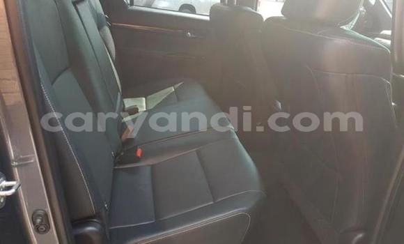 Tenga Tsaru Toyota Hilux Zvimwe Mota in Chingola in Zambia Tenga Tsaru Toyota Hilux Zvimwe Mota in Chingola in Zambia