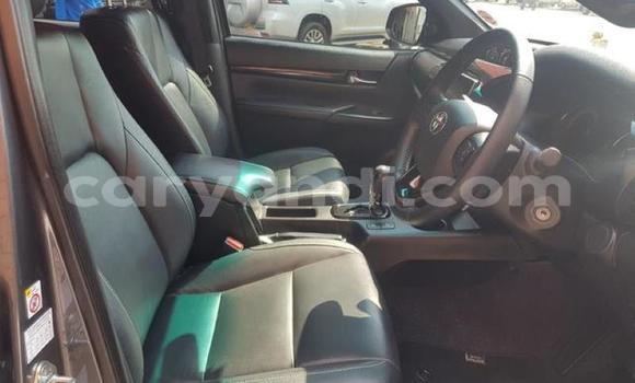 Tenga Tsaru Toyota Hilux Zvimwe Mota in Chingola in Zambia Tenga Tsaru Toyota Hilux Zvimwe Mota in Chingola in Zambia