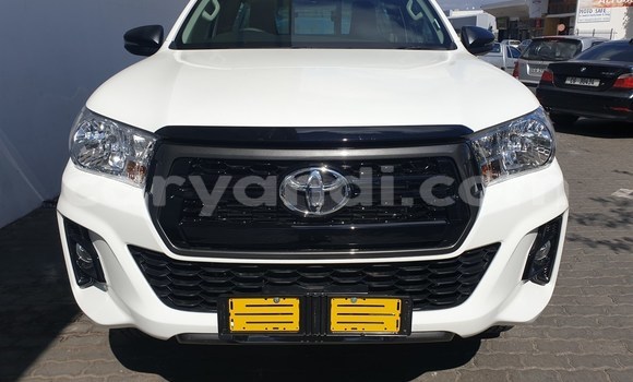 Buy Used Toyota Hilux White Car in Chinsali in Northern Buy Used Toyota Hilux White Car in Chinsali in Northern