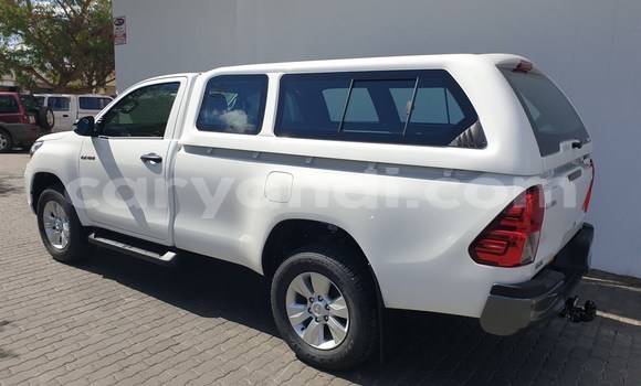 Buy Used Toyota Hilux White Car in Chinsali in Northern Buy Used Toyota Hilux White Car in Chinsali in Northern