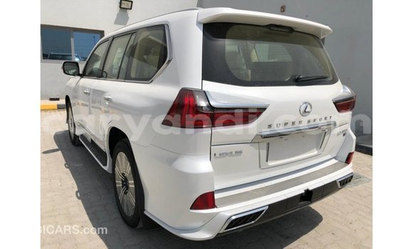 Nunua Imported Lexus LX Nyeupe Gari ndani ya Import - Dubai nchini Zambia Nunua Imported Lexus LX Nyeupe Gari ndani ya Import - Dubai nchini Zambia