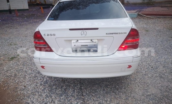 Acheter Occasion Voiture Mercedes‒Benz C–Class Blanc à Lusaka, Zambie Acheter Occasion Voiture Mercedes‒Benz C–Class Blanc à Lusaka, Zambie