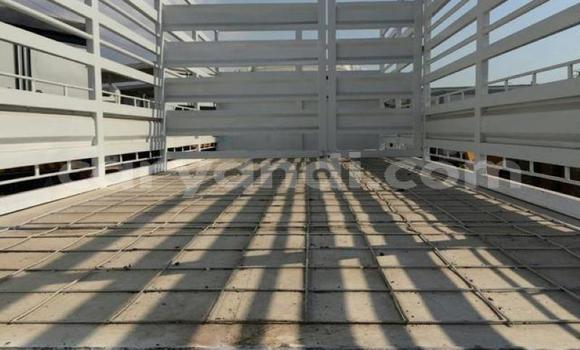 Acheter Occasion Utilitaire Isuzu FTR 850 Blanc à Lusaka, Zambie Acheter Occasion Utilitaire Isuzu FTR 850 Blanc à Lusaka, Zambie