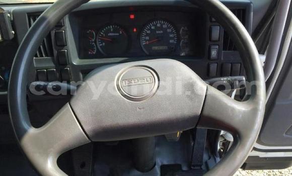 Acheter Occasion Utilitaire Isuzu FTR 850 Blanc à Lusaka, Zambie Acheter Occasion Utilitaire Isuzu FTR 850 Blanc à Lusaka, Zambie