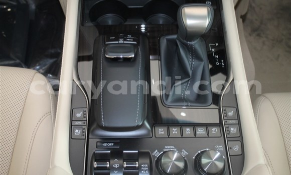 Buy Used Lexus LX 570 Silver Car in Chinsali in Northern Buy Used Lexus LX 570 Silver Car in Chinsali in Northern