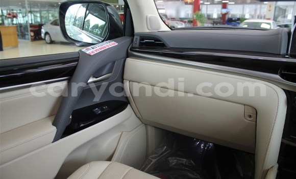 Buy Used Lexus LX 570 Silver Car in Chinsali in Northern Buy Used Lexus LX 570 Silver Car in Chinsali in Northern