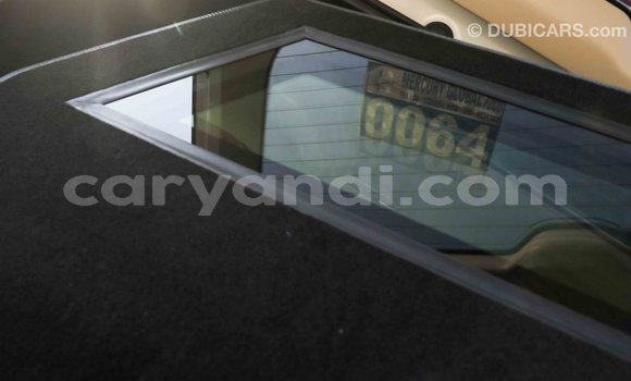 Tenga Imported Toyota Land Cruiser Chena Mota in Import - Dubai in Zambia Tenga Imported Toyota Land Cruiser Chena Mota in Import - Dubai in Zambia