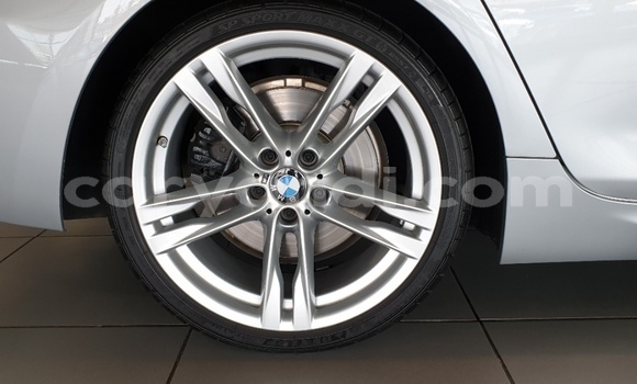Acheter Occasion Voiture BMW X6 Gris à Lusaka, Zambie Acheter Occasion Voiture BMW X6 Gris à Lusaka, Zambie