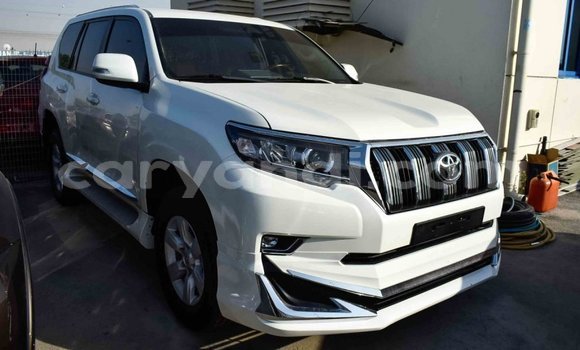 Acheter Import Voiture Toyota Prado Blanc à Import - Dubai, Zambie Acheter Import Voiture Toyota Prado Blanc à Import - Dubai, Zambie
