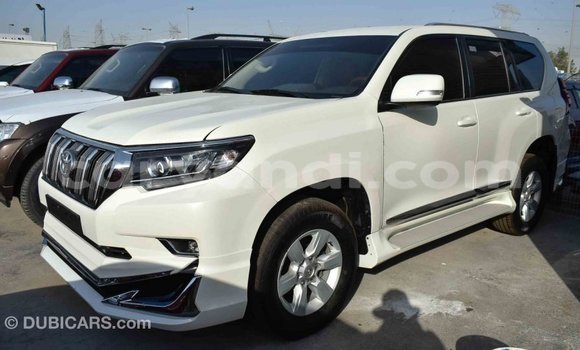 Acheter Import Voiture Toyota Prado Blanc à Import - Dubai, Zambie Acheter Import Voiture Toyota Prado Blanc à Import - Dubai, Zambie