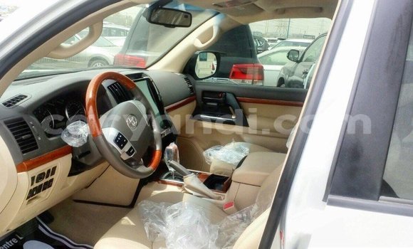 Acheter Import Voiture Toyota Land Cruiser Autre à Import - Dubai, Zambie Acheter Import Voiture Toyota Land Cruiser Autre à Import - Dubai, Zambie