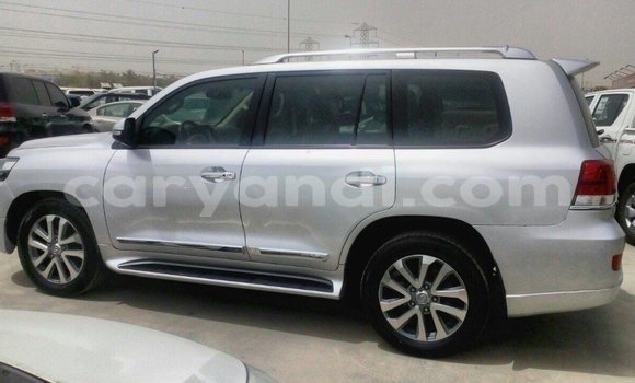 Acheter Import Voiture Toyota Land Cruiser Autre à Import - Dubai, Zambie Acheter Import Voiture Toyota Land Cruiser Autre à Import - Dubai, Zambie